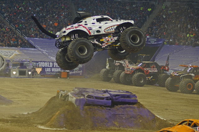 Monster truck show michigan ford field #7